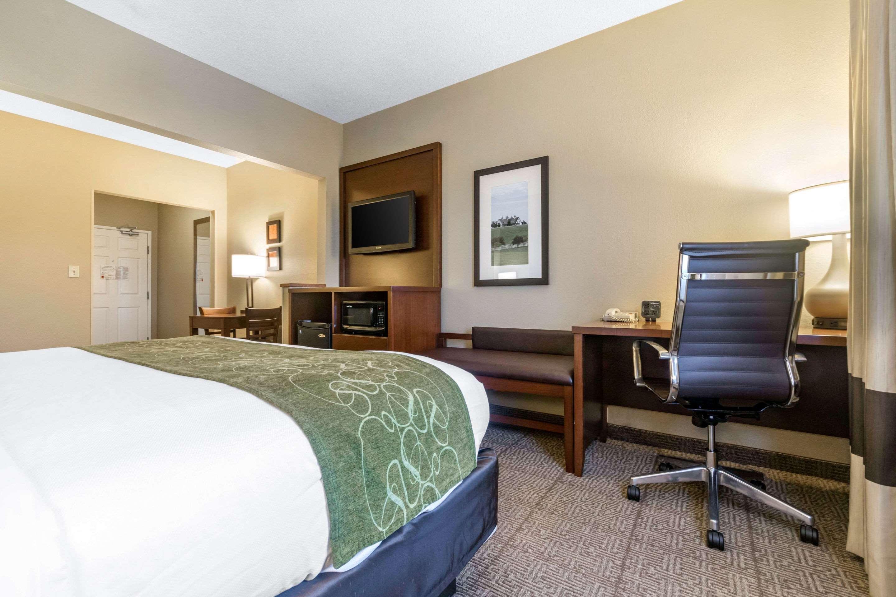 Comfort Suites Keeneland Lexington Dış mekan fotoğraf